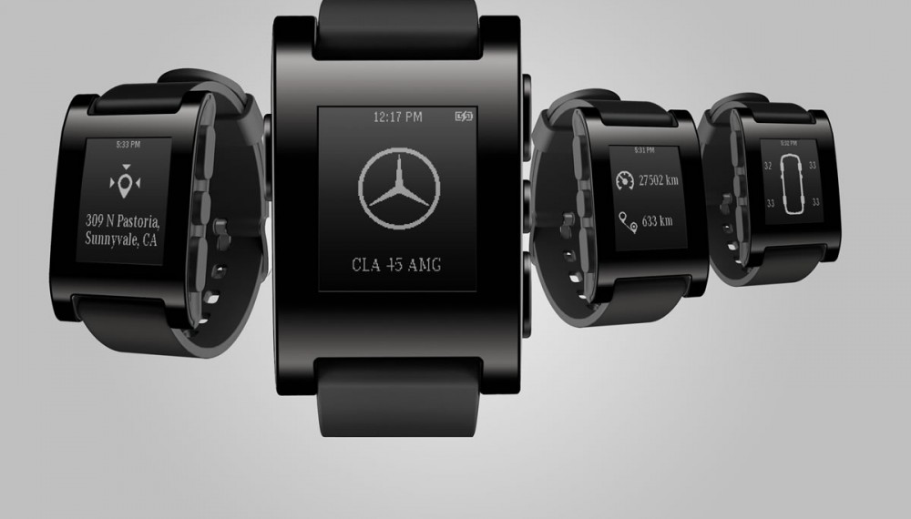 Pebble Smartwatch with Mercedes-Benz
