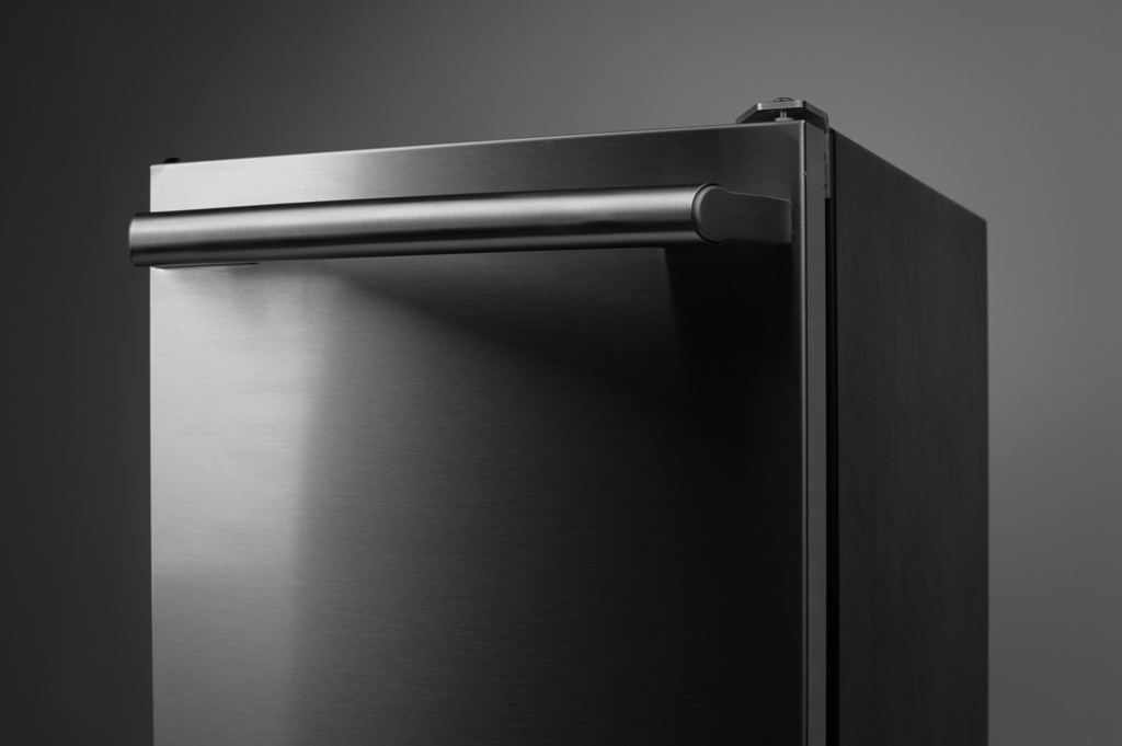 Elecrolux Trash Compactor and Ice Maker eMercedesBenz Lifestyle