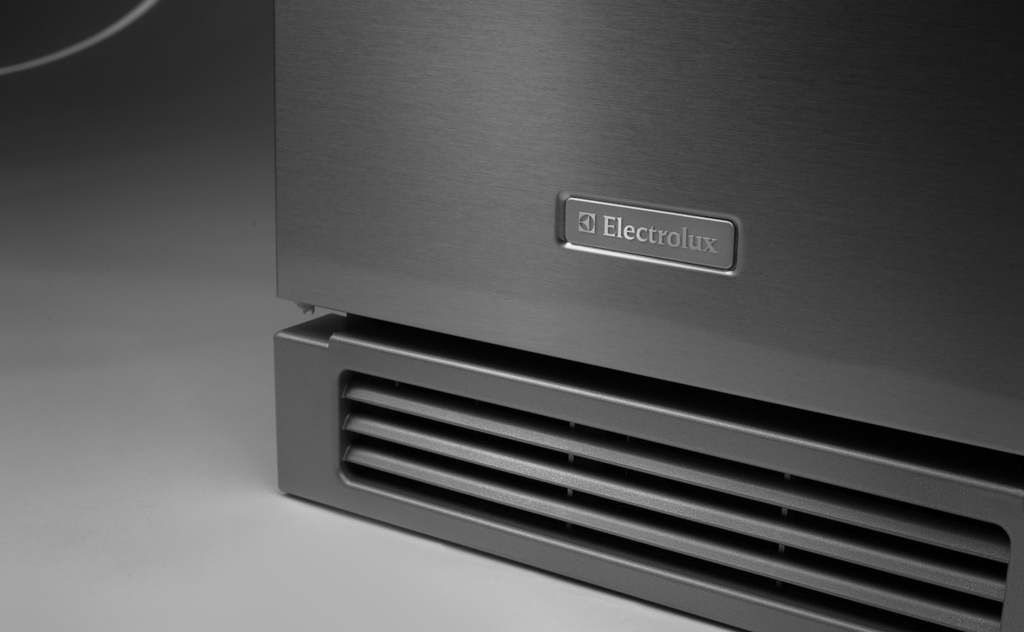 Elecrolux Trash Compactor and Ice Maker eMercedesBenz Lifestyle