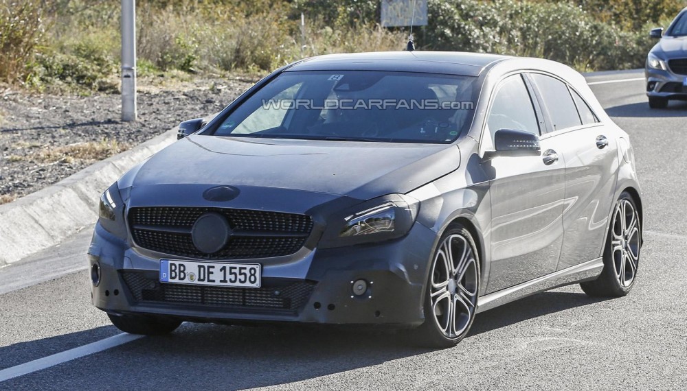 2015 Mercedes-Benz A-Class facelift spy photo
