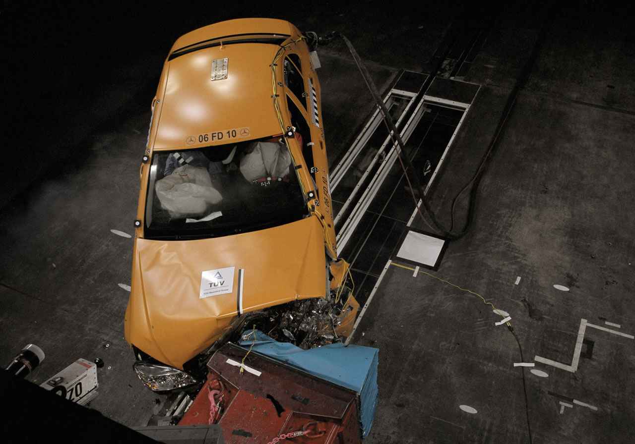 Mercedes-Benz Independent Study Finds New Refrigerant to Be Dangerous