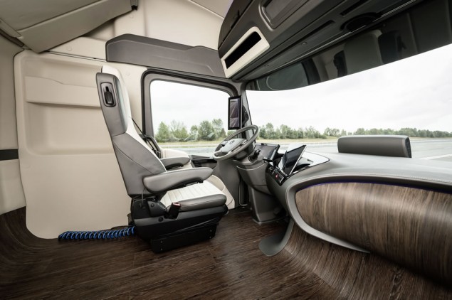 Mercedes-Benz Future Truck 2025 | eMercedesBenz