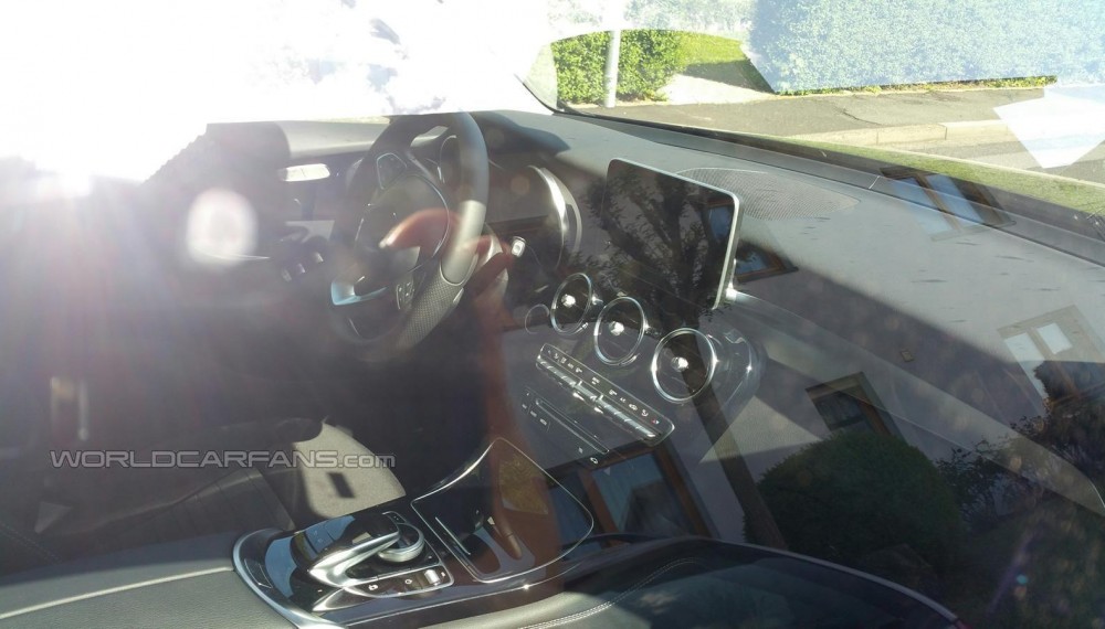 Mercedes-Benz GLC Spy Photo Interior