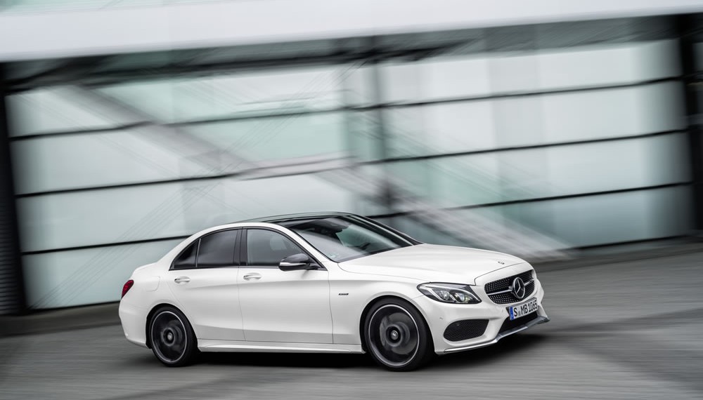 Mercedes-Benz C 450 AMG 4MATIC, exterior: diamond white