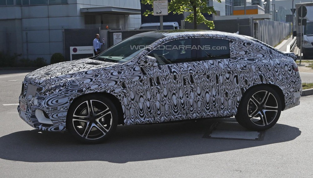 Mercedes-Benz MLC Spied for the First Time