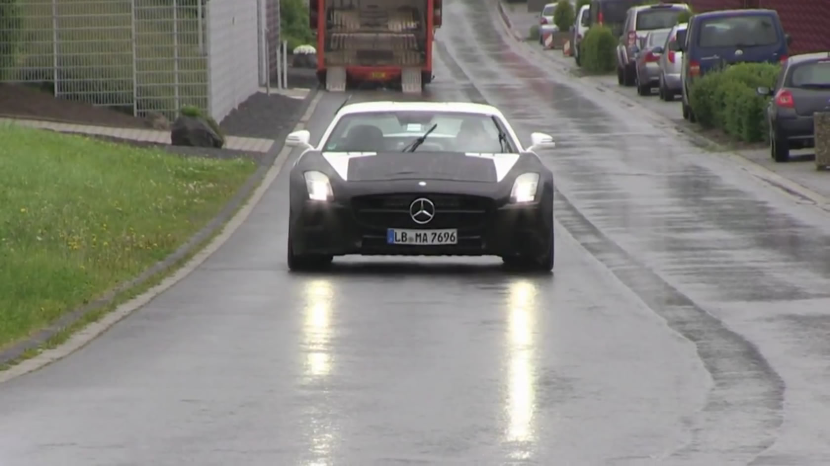 Mercedes SLS AMG Black Series Spy Photo grille