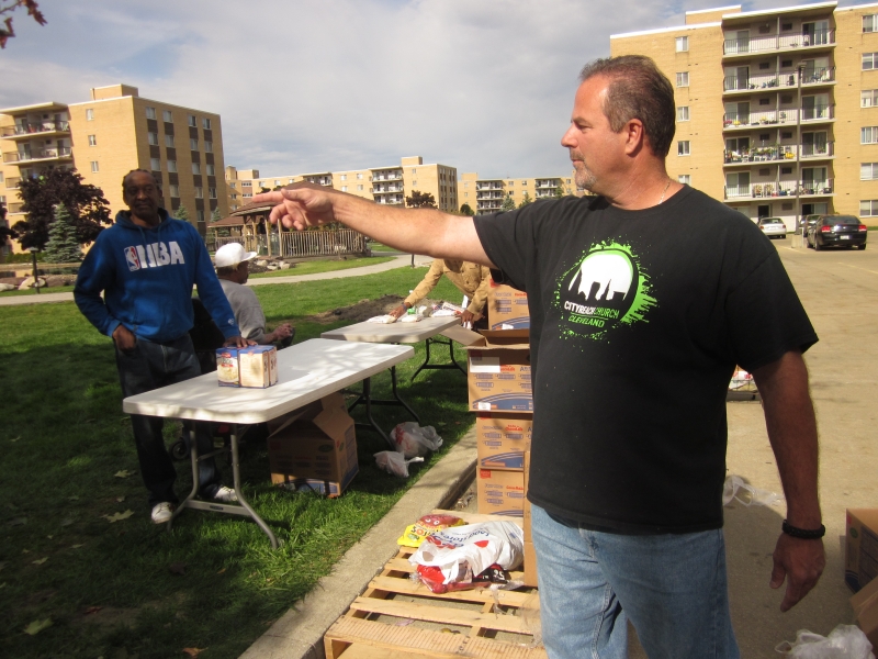 Mobile pantry brings fresh produce to seniors Euclid Observer