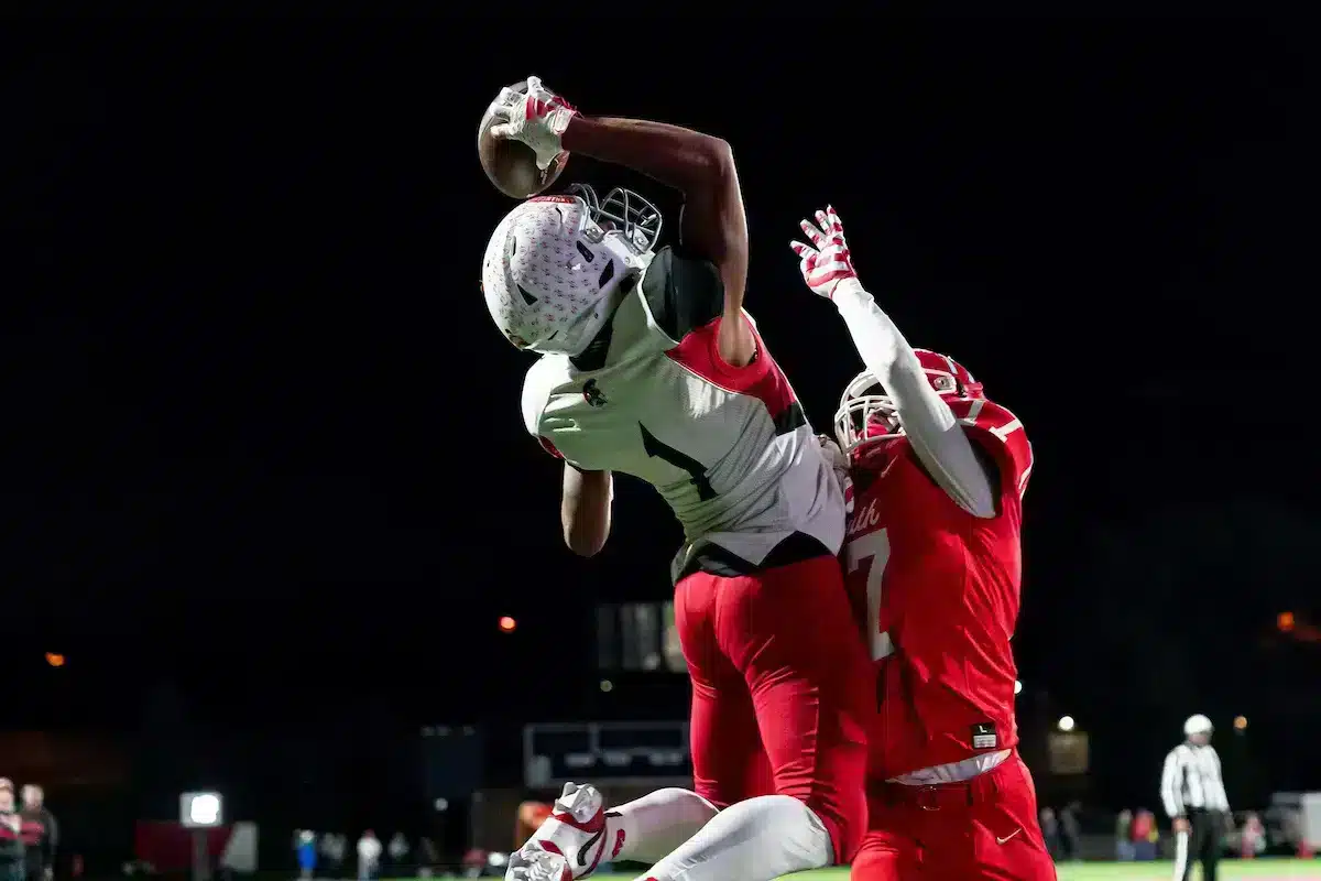 Caleb Benning commits to Nebraska.