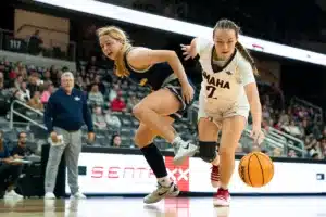 Omaha Mavericks guard Sam Mitchell