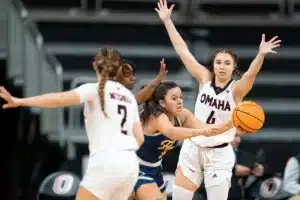Omaha Mavericks guard Polina Nikulochkina