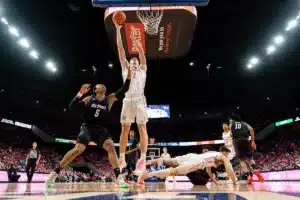 Creighton Bluejays center Ryan Kalkbrenner
