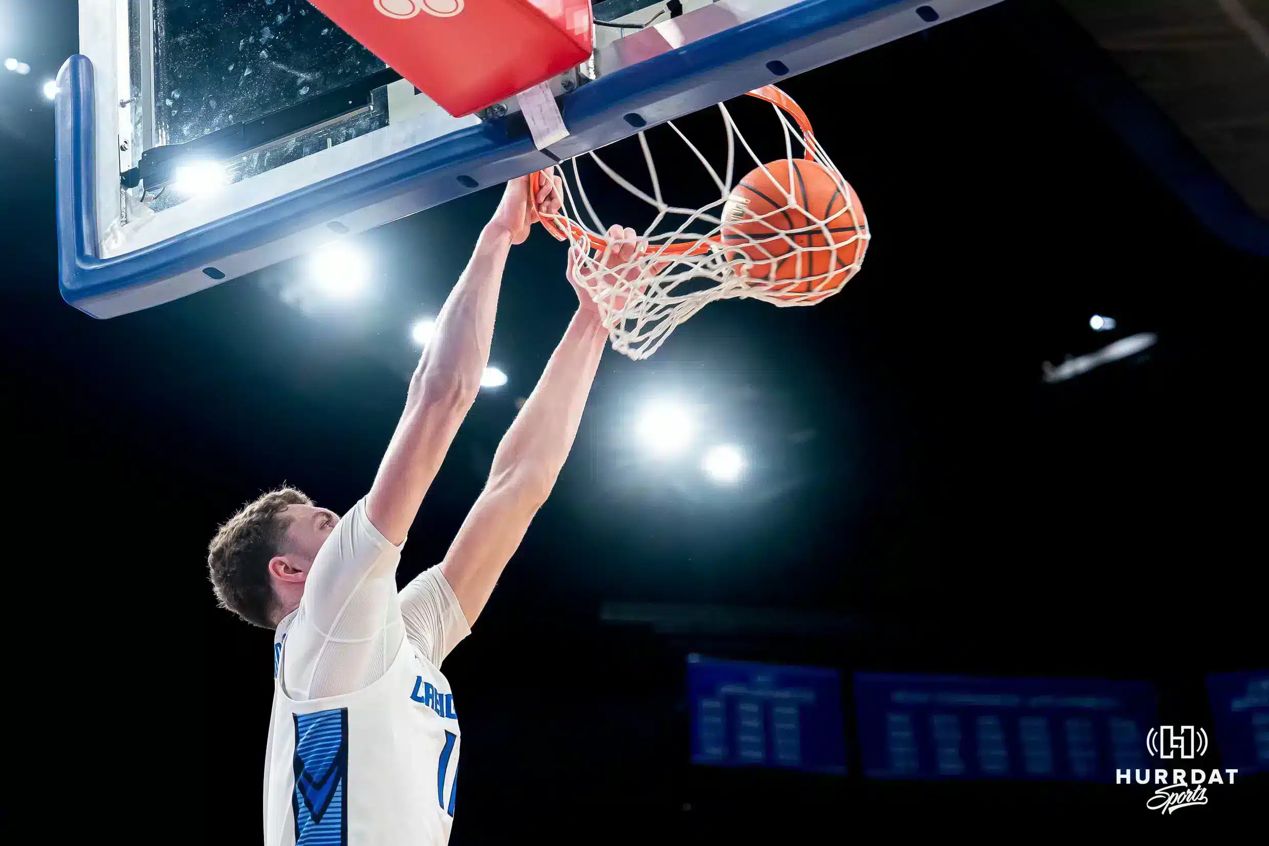 Omaha, basketball, Creighton, Nebraska, Creighton Bluejays center Ryan Kalkbrenner #11 dunks the ball during a game against against the Seton Hall Pirates at CHI Health Center Arena in Omaha, NE February 28th 2024. Photo by Eric Francis
