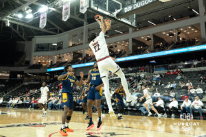 Omaha Mavericks Kamryn Thomas dunks during a college basketball game against Kansas City on January 8th, 2025 in Omaha Nebraska. Photo by Brandon Tiedemann.