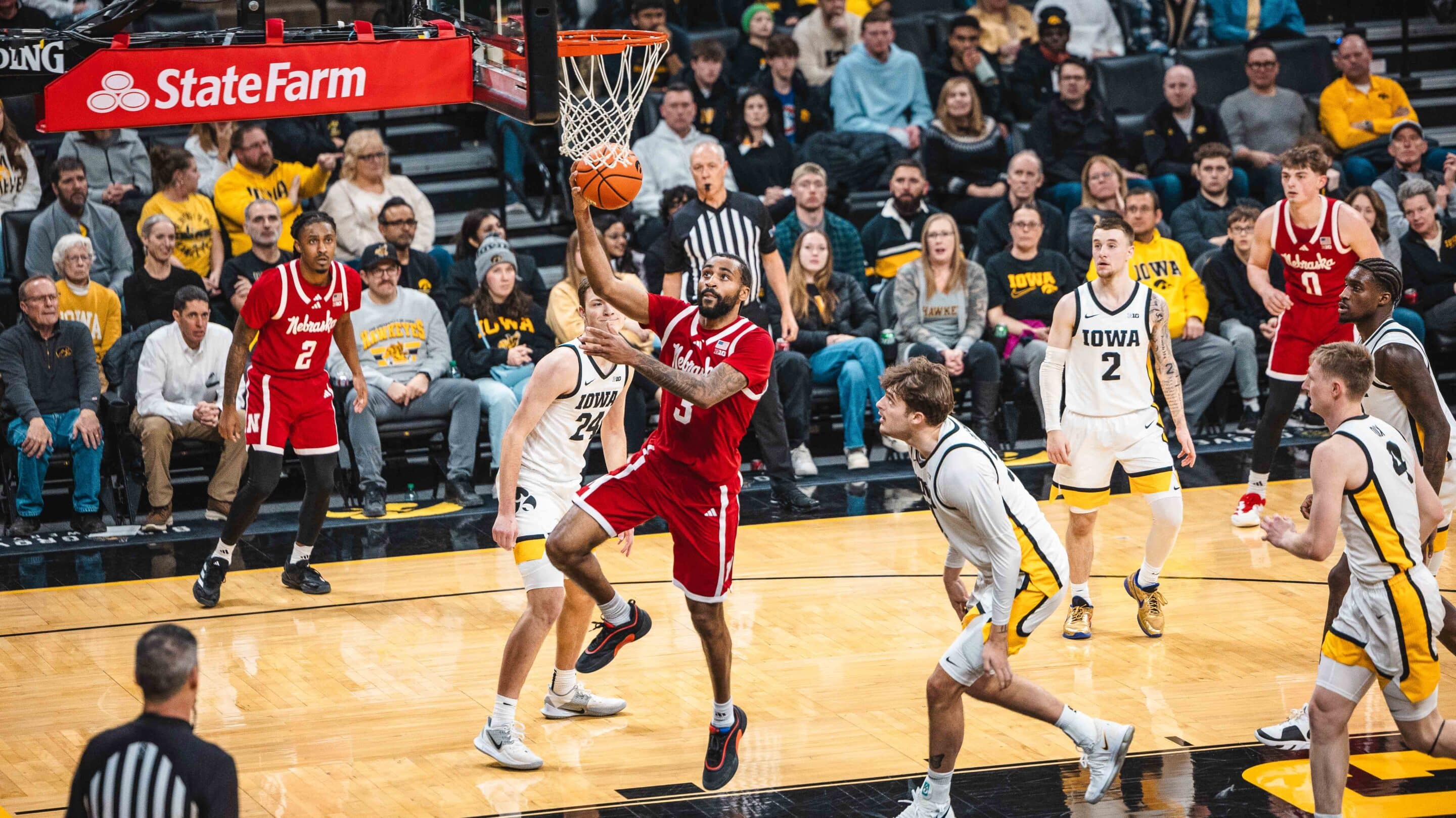 Top-10 Defense Fails Nebraska Men’s Basketball in Road Loss At Iowa