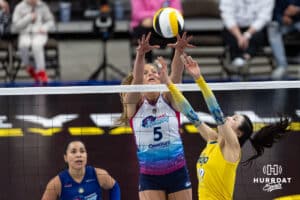 Omaha Supernovas Brooke Nuneviller (5) battles against San Diego Mojo DaYeong Lee (19) in the second set during a professional volleyball match Sunday, February 16, 2025 in Omaha, Nebraska. Photo by John S. Peterson.