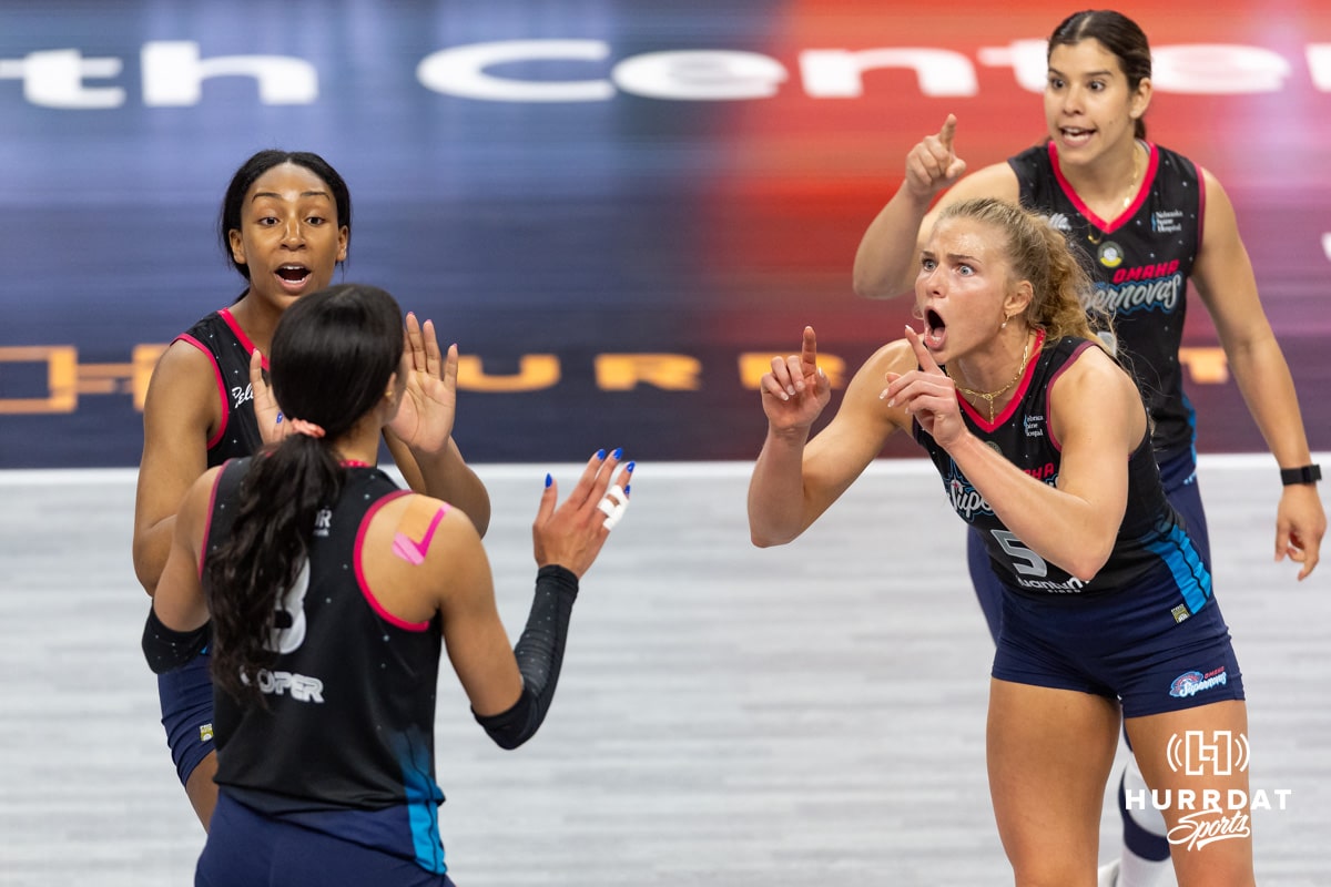 Omaha Supernovas Volleyball vs. Columbus Fury Photos | 04/25/2025