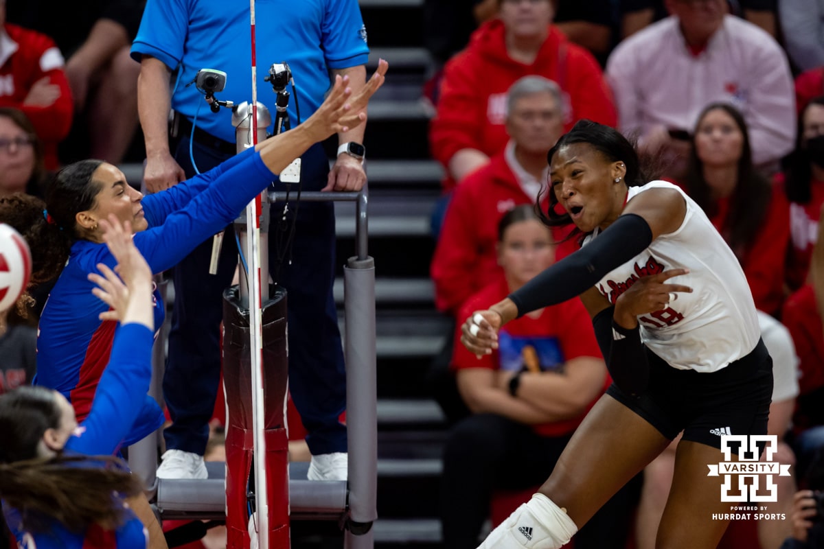 Hunter Shines in Debut as Nebraska Volleyball Tops Kansas in Exhibition