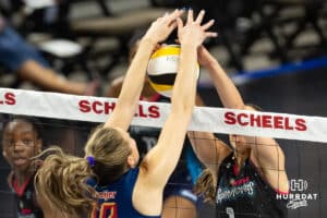 Omaha Supernova Natalia Valentin-Anderson (1) battles Grand Rapid Rise Ali Bastianelli (10) at the net in the third set during the professional volleyball match Thursday, April 17, 2025 in Omaha, Nebraska. Photo by John S. Peterson.