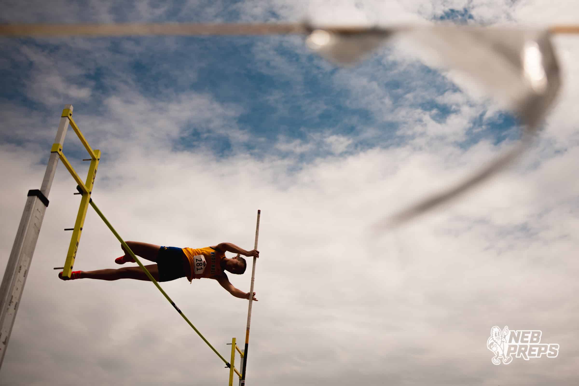 West Holt’s Berkleigh Dvorak pole vaults during the NSAA State Track and Field Championships on Friday, May 23, 2025 in Omaha, Nebraska. Photo by Mac Johnson.