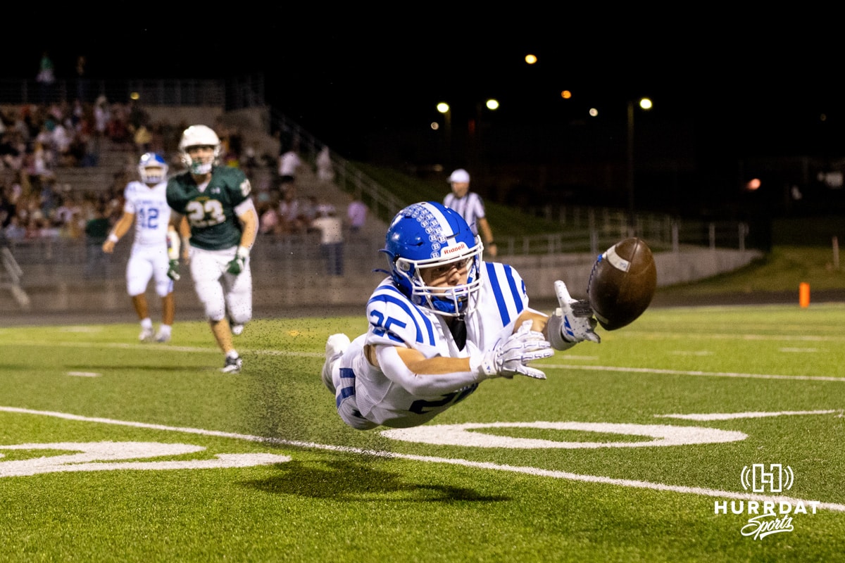 Badger receiver Lane Molacek (25) dives for a bobbled pass during a High School Football game, Friday, September 26th, 2025, Gretna, Nebraska. Photo by Braden Cochran.