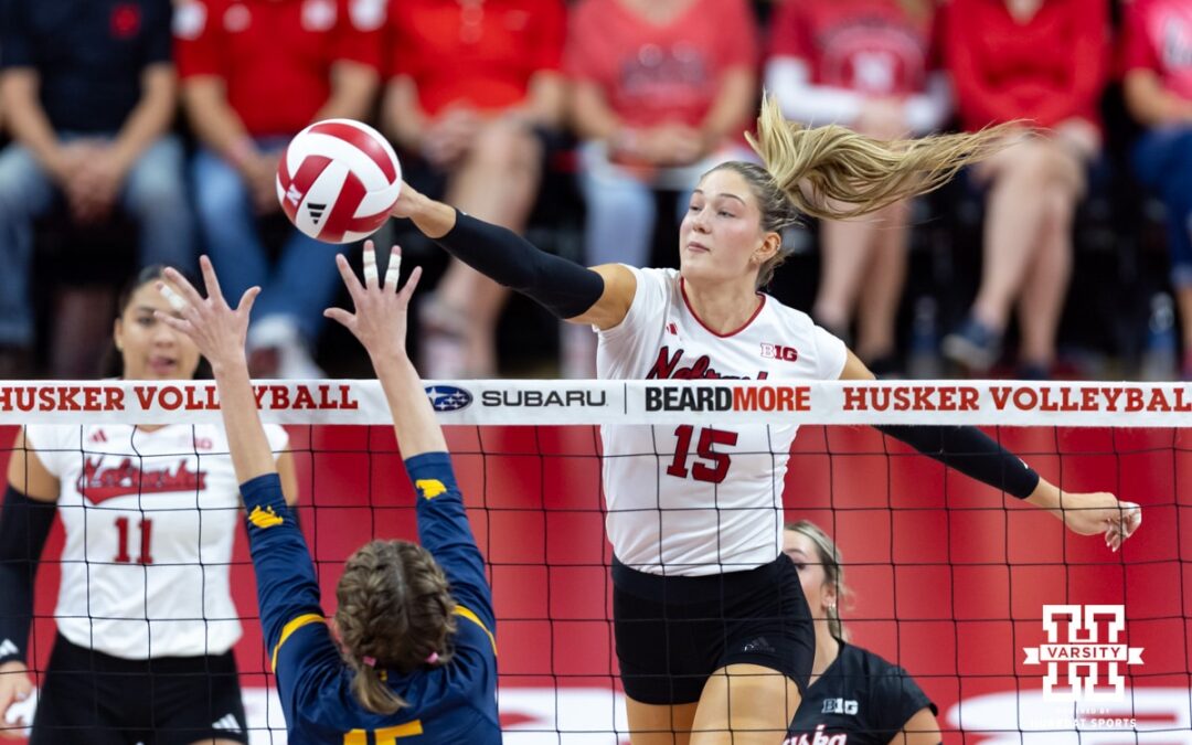 No. 1 Nebraska Volleyball Makes Quick Work of California