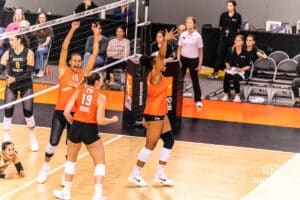 Team Valentin-Anderson celebrates a point during the Athletes Unlimited Volleyball match against Team Thompson on Monday, October 13, 2025, in Omaha, Nebraska. Photo by Dawson Anderson.