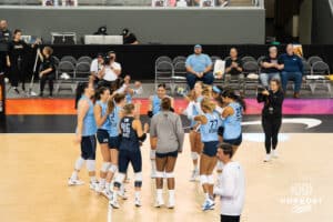 Team Hentz celebrates the win during the Athletes Unlimited Volleyball match against Team Valentin-Anderson on Thursday, October 9, 2025, in Omaha, Nebraska. Photo by Brandon Tiedemann.