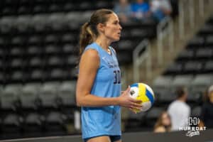 Team Hentz Sarah Parsons (#30) waits to serve during the Athletes Unlimited Volleyball match against Team Valentin-Anderson on Thursday, October 9, 2025, in Omaha, Nebraska. Photo by Brandon Tiedemann.