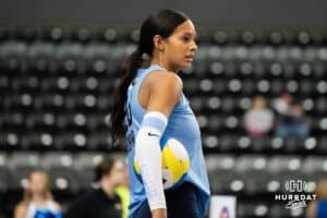 Team Hentz Reagan Cooper (#20) waits to serve before the Athletes Unlimited Volleyball match against Team Valentin-Anderson on Thursday, October 9, 2025, in Omaha, Nebraska. Photo by Brandon Tiedemann.