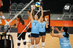 Team Hentz Sydney Hilley (#2) sets the ball before the Athletes Unlimited Volleyball match against Team Valentin-Anderson on Thursday, October 9, 2025, in Omaha, Nebraska. Photo by Brandon Tiedemann.