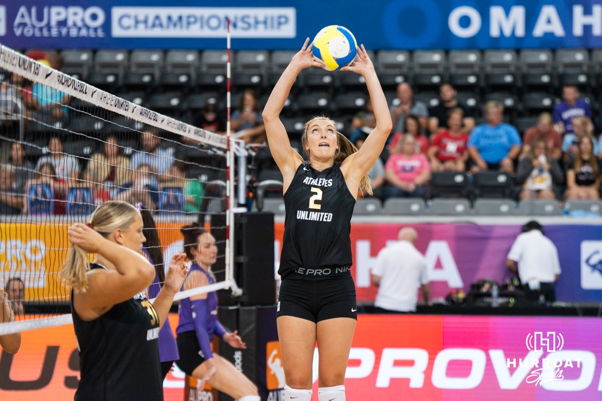 Sydney Hilley (#2) sets the ball during opening day of Athletes Unlimited Pro Volleyball on Friday, October 3rd, 2025 in Omaha, Nebraska. Photo by Brandon Tiedemann.