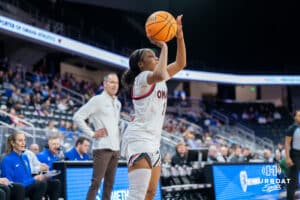 Omaha Maverick Leekaya Burke Perryman (2) shoots a three pointer during a basketball game against Creighton on Wednesday, Dec 17, 2025, in Omaha, Nebraska. Photo by Brandon Tiedemann.