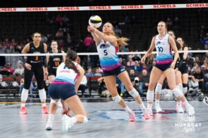 Omaha Supernovas Brooke Nuneviller (5) dives for the ball during a major league volleyball match against the Columbus Fury on Jan 22, 2026, in Omaha, Nebraska. Photo by Brandon Tiedemann
