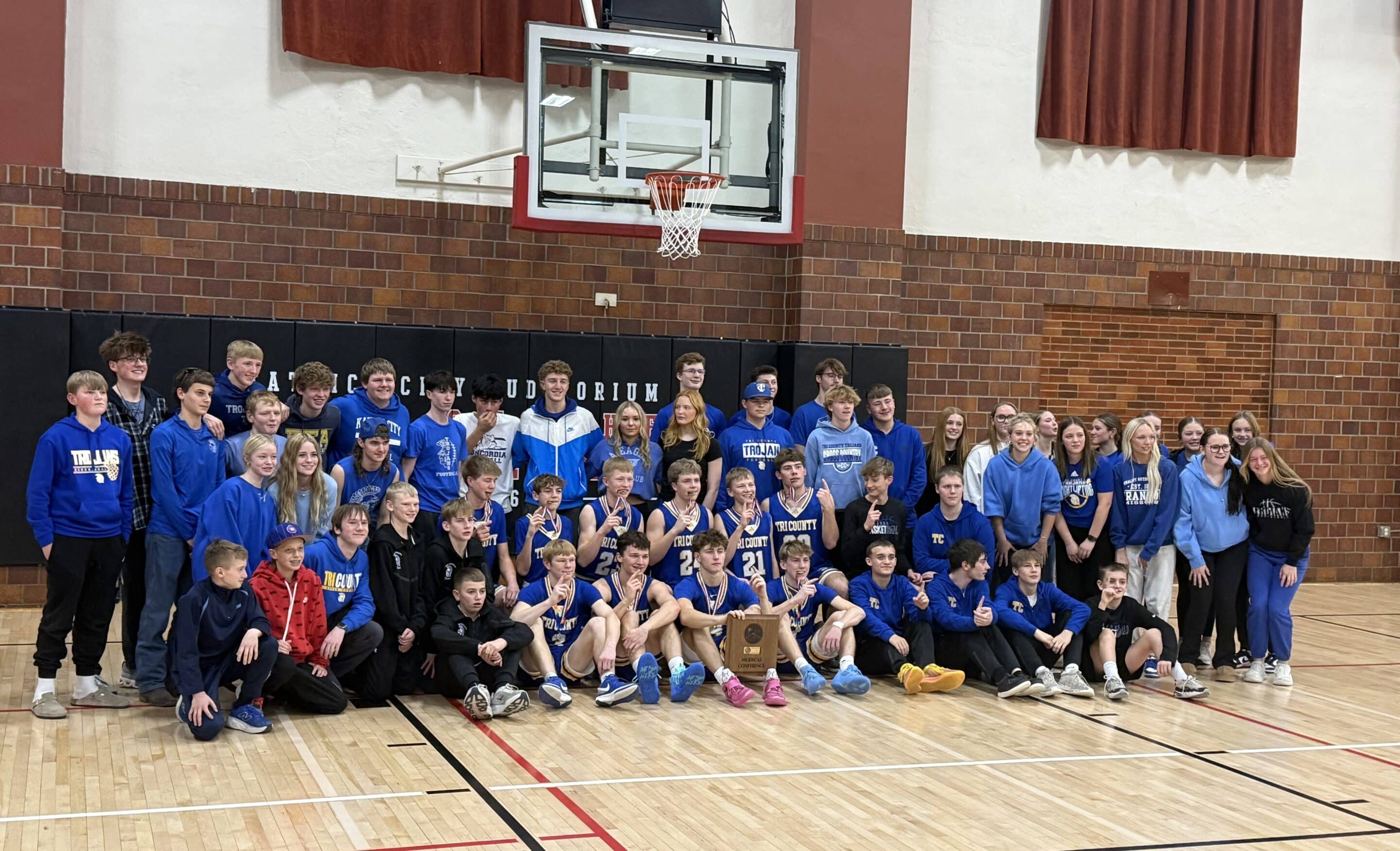 Siems’ Big Second Half Powers Tri County Boys to MUDECAS Championship