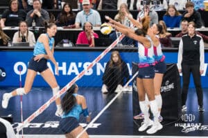 Omaha Supernovas Janice Leao (17) blocks a kill during a professional volleyball match against the San Diego Mojo on Jan 8, 2026 in Omaha, Nebraska. Photo by Brandon Tiedemann