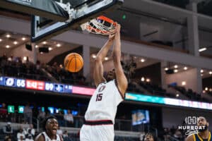 Omaha Maverick Christian Richardson (15) gets a transition dunk during a basketball game against Kansas City on Saturday, Jan 3, 2026, in Omaha, Nebraska. Photo by Brandon Tiedemann.