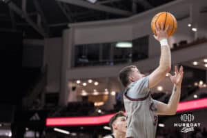 Omaha Mavericks Tony Osburn (32) shoots a floater during a college basketball game against Oral Roberts on Feb 18, 2026, in Omaha, Nebraska. Photo by Brandon Tiedemann