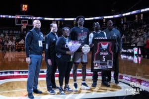 Omaha Mavericks Ja'Sean Glover (5) and family during a college basketball game against Oral Roberts on Feb 18, 2026, in Omaha, Nebraska. Photo by Brandon Tiedemann
