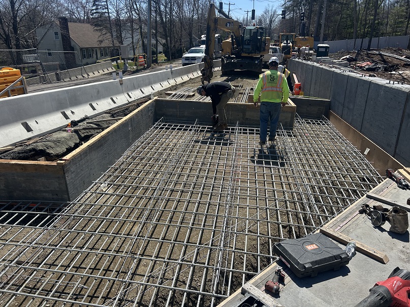 Photo of setting rebar for the approach to the Paddock Avenue Bridge