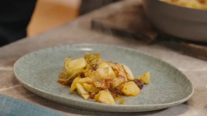 COL OFEGADA AMB SOBRASSADA I BOTIFARRÓ