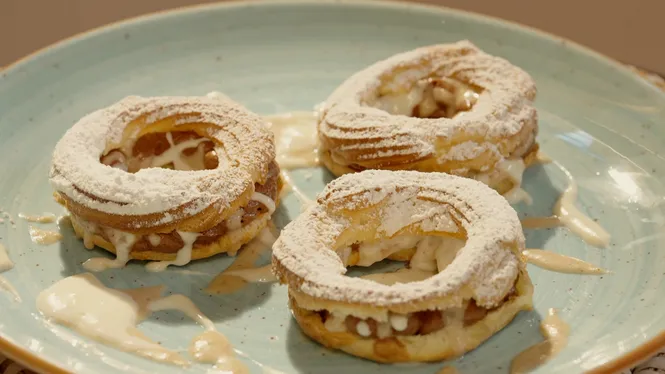 CORONA DE XOCOLATA AMB FRUITS SECS