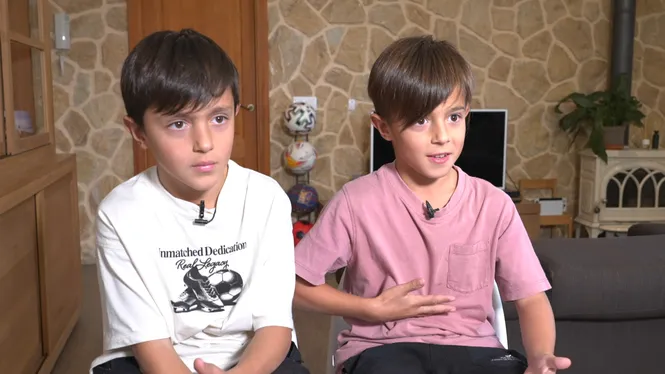 A DINS: HISTÒRIES DE BESSONS