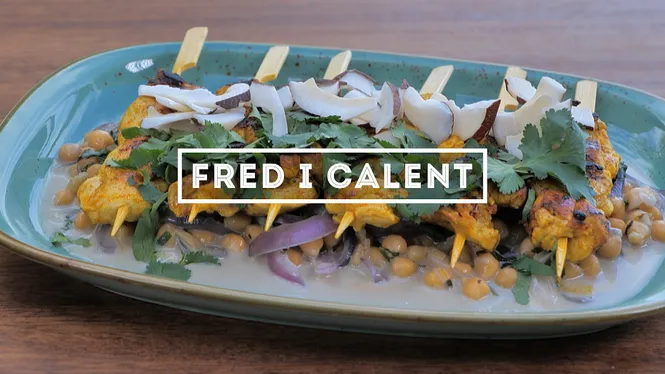 BROQUETES DE POLLASTRE AMB CIURONS AL COCO