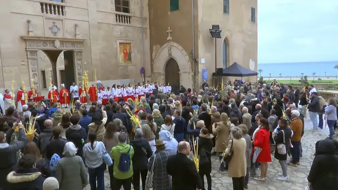 EUCARISTIA A LA SEU DE MALLORCA 