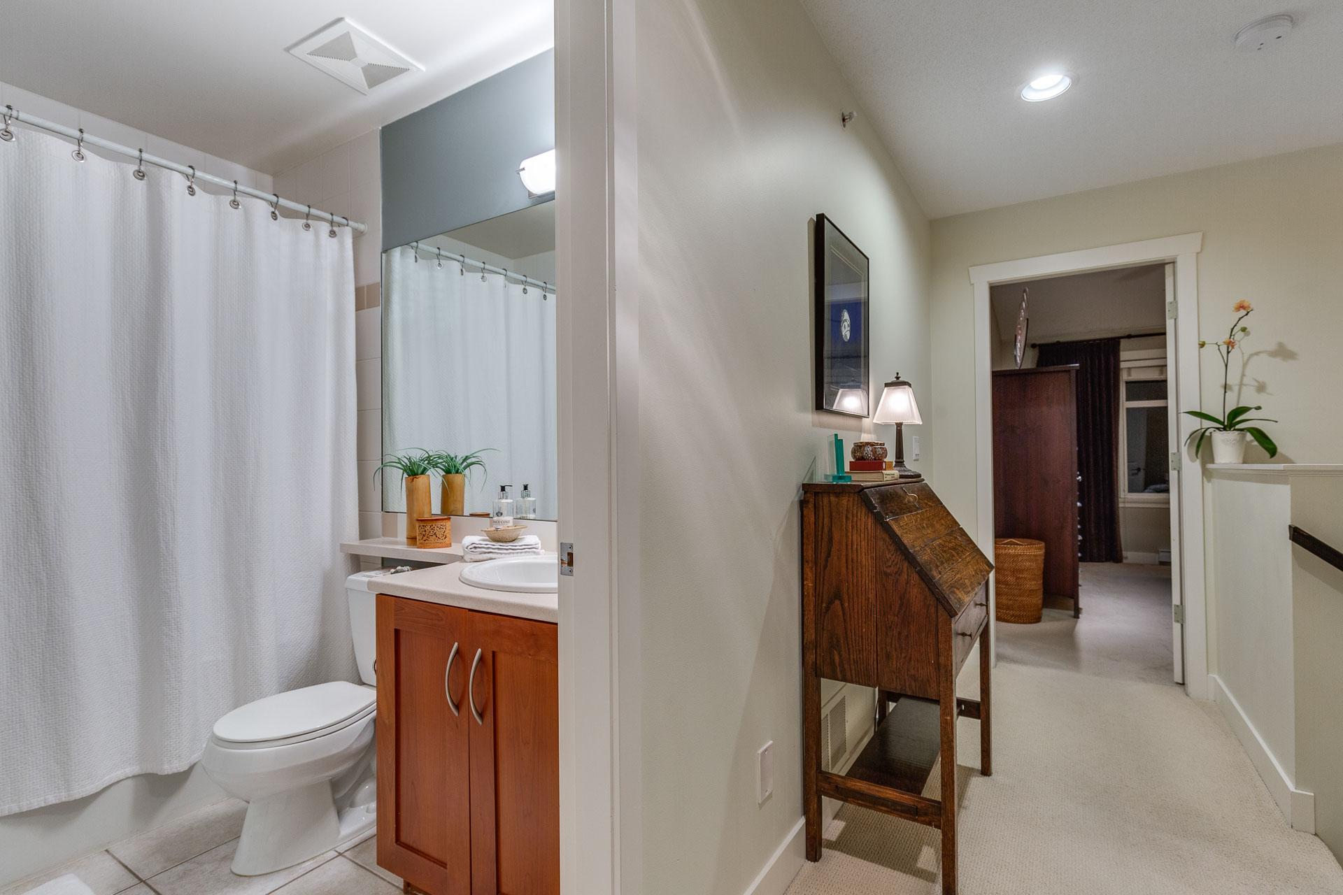 4662 Capilano Road, North Vancouver, BC