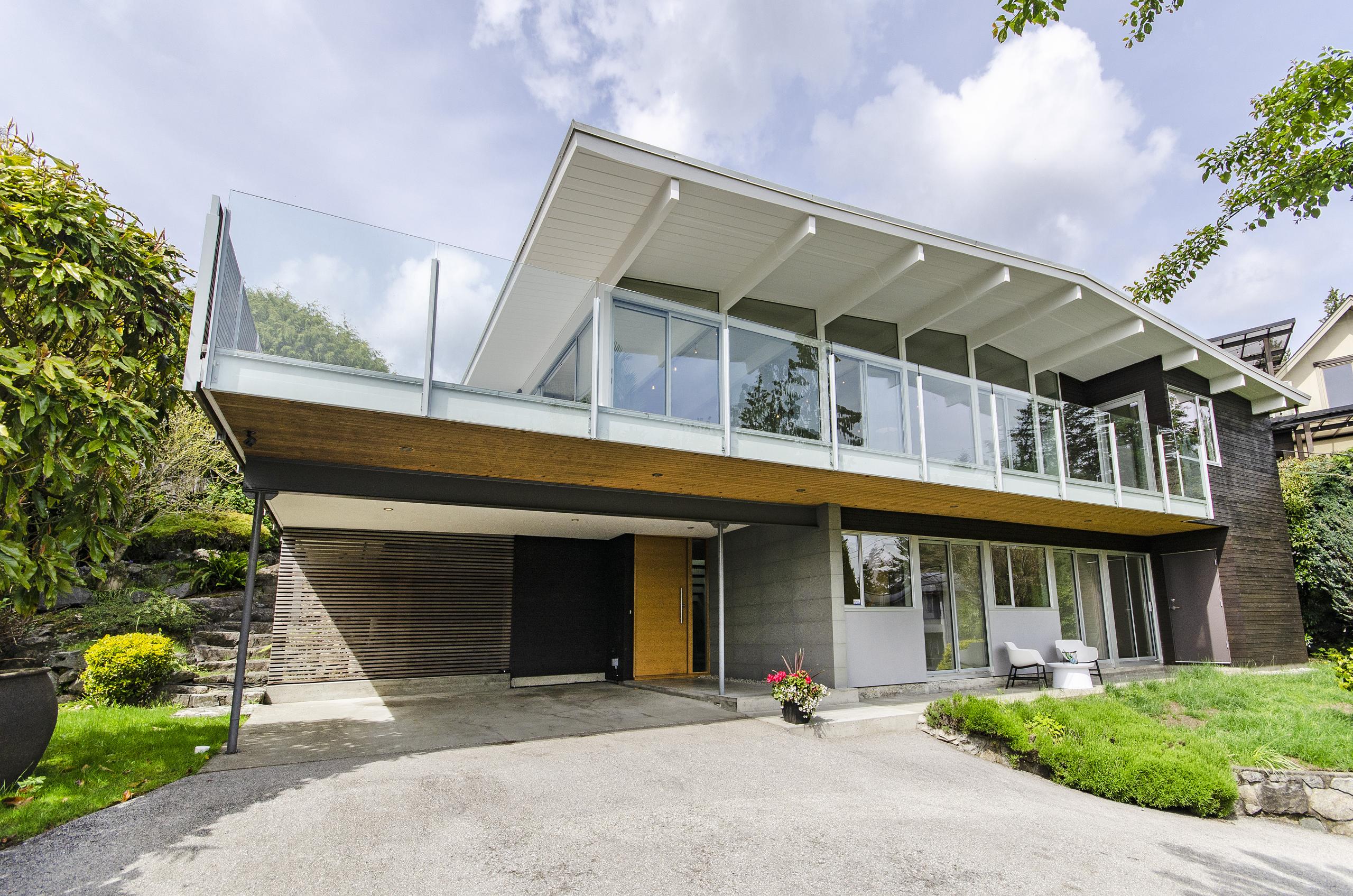 More info on 4045 Bayridge Avenue, West Vancouver