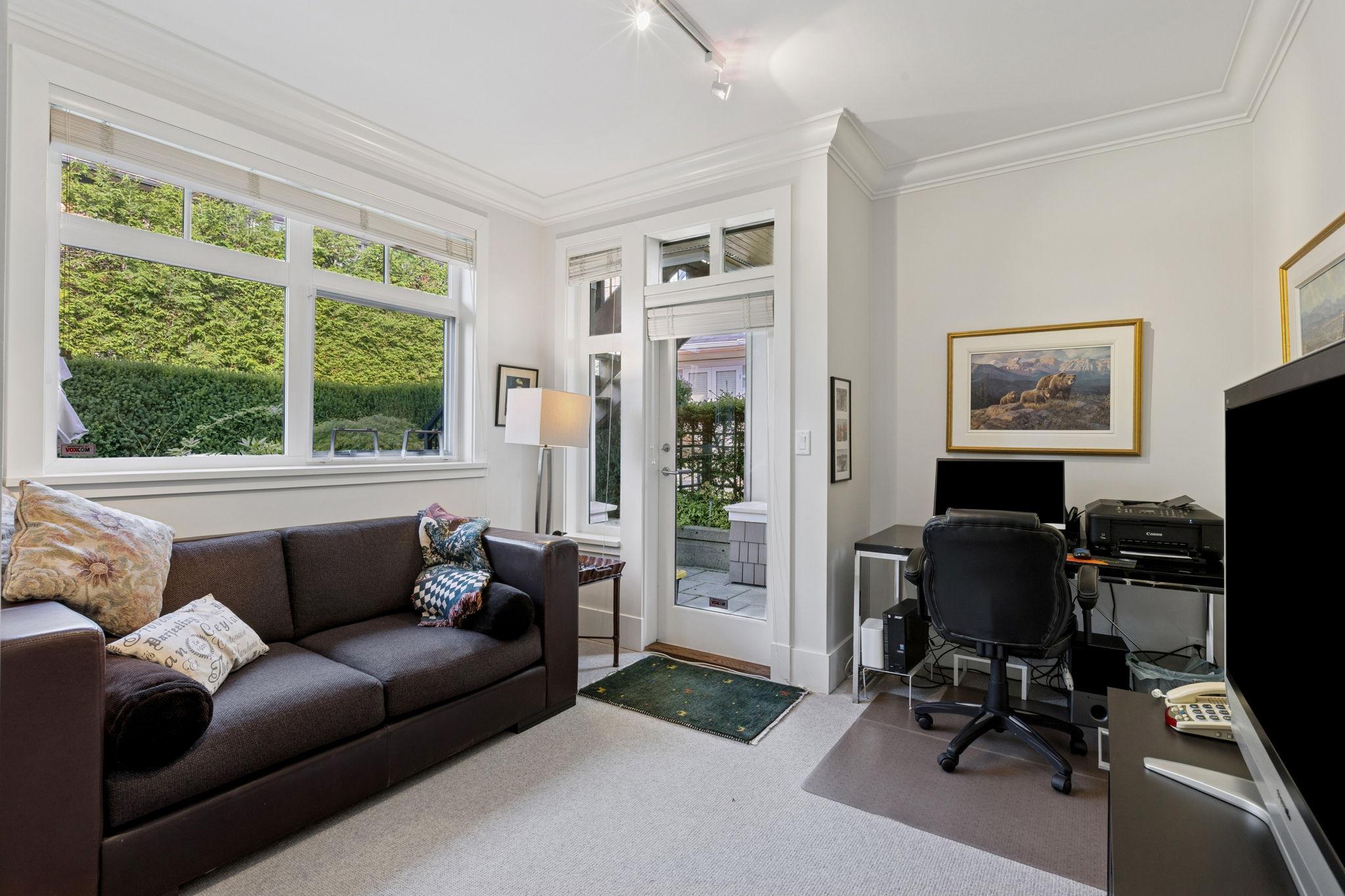 2133 Gordon Avenue, West Vancouver listing image