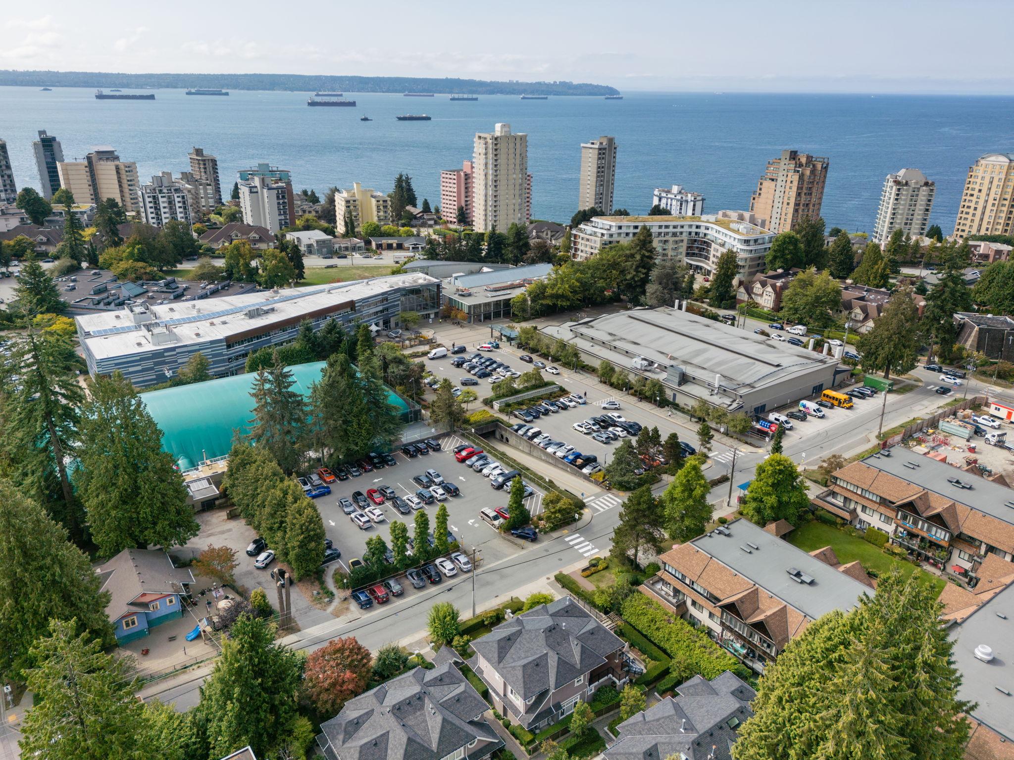 2133 Gordon Avenue, West Vancouver listing image