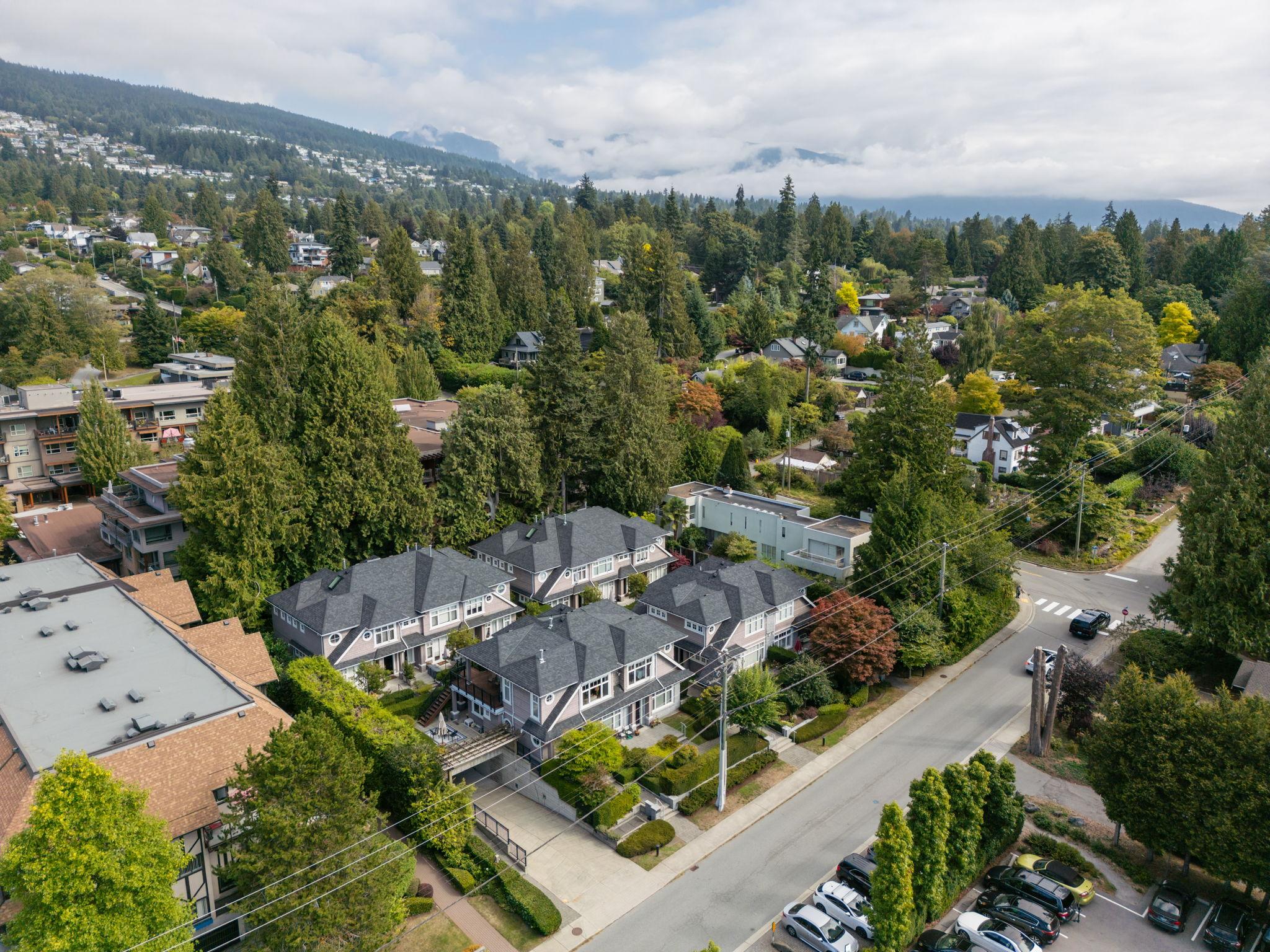 2133 Gordon Avenue, West Vancouver listing image