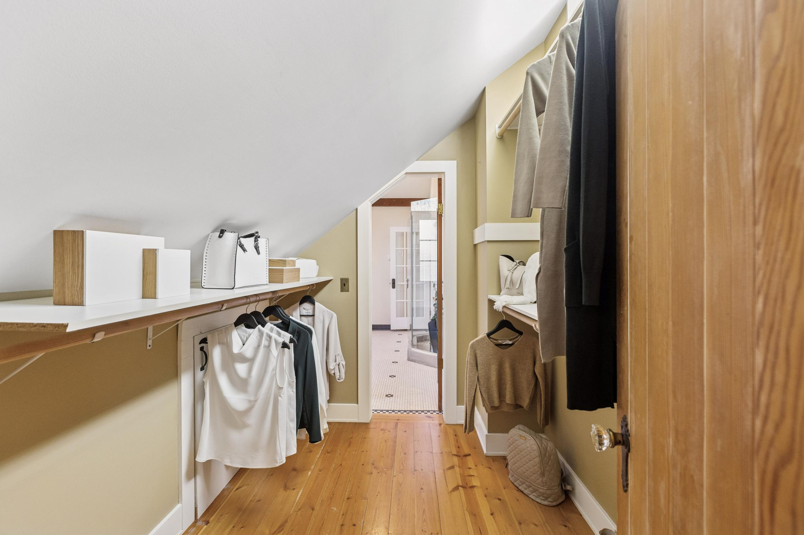 947 22nd Street, West Vancouver listing image